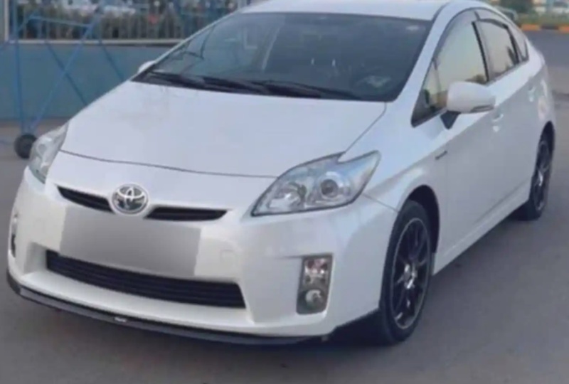 Лобовое стекло Toyota Prius